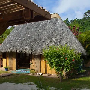 Hébergement de vacances Fare Bambou Cote, Vaitoare (Tahaa)